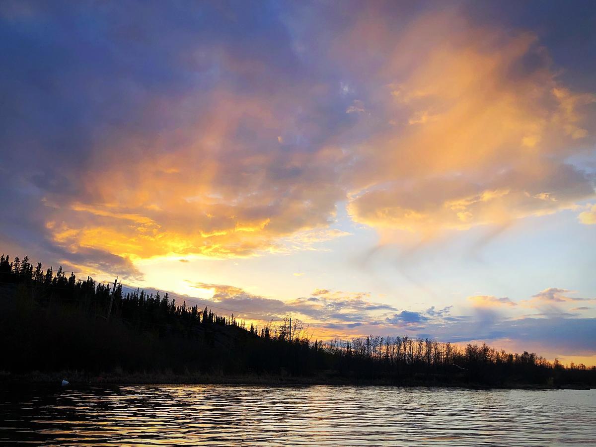 Mabuhay Lakeside Manor Bed & Breakfast Yellowknife Luaran gambar